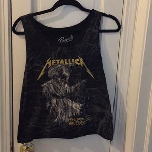Metallica band loose fit  cropped T shirt (s)